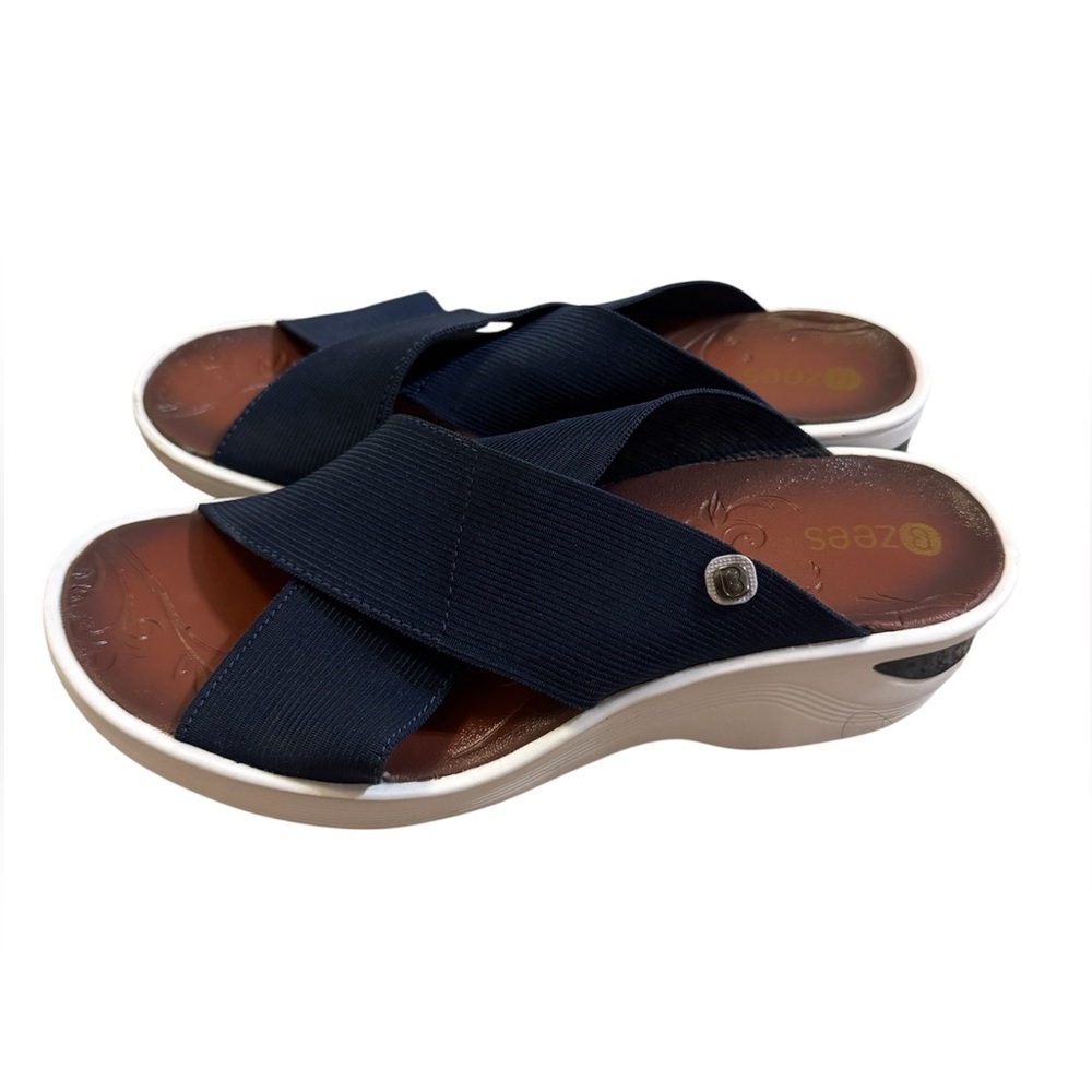 Bzees Navy Slide Sandals size 8